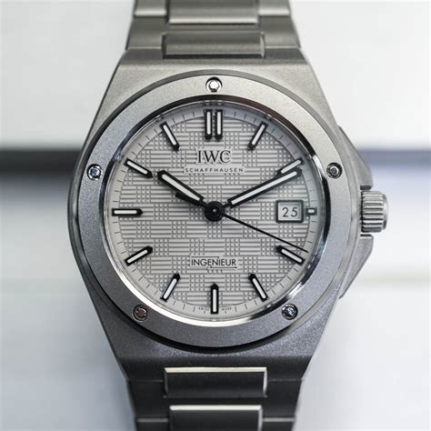 iwc ingenieur thickness|iwc ingenieur 40 titanium.